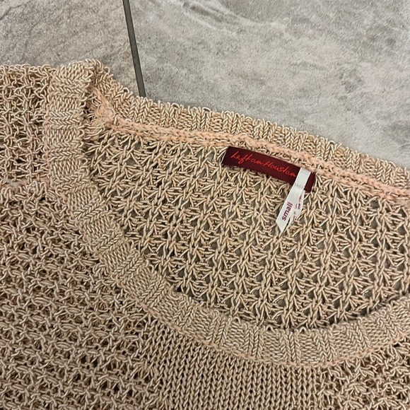 Light peach/ salmon color sweater - Picture 2 of 3